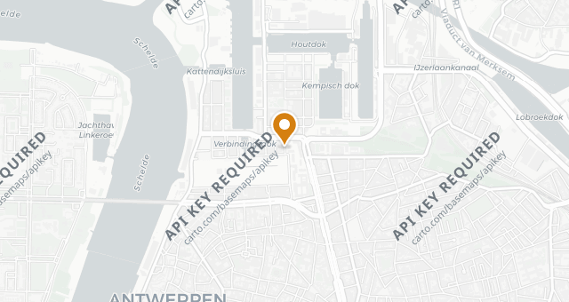 Map showing Au Vieux Port